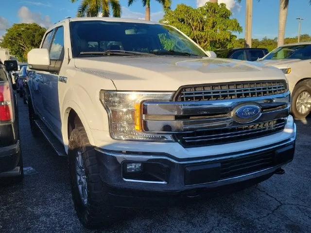 2019 Ford F-150 Lariat photo 2