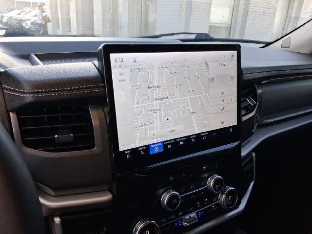 2024 Ford Expedition XLT photo 18