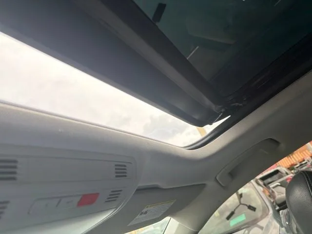 2018 Volkswagen Tiguan 2.0T SE photo 23