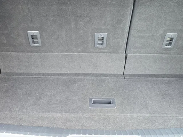 2022 Ford Expedition Limited photo 7