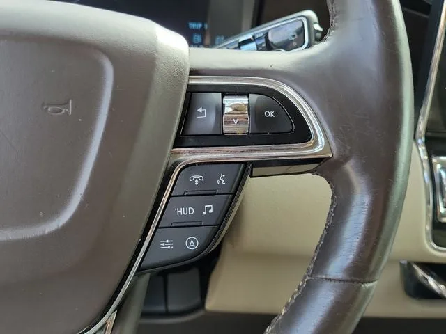 2022 Lincoln Navigator L Reserve photo 23