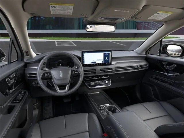 2025 Lincoln Corsair Premiere photo 9