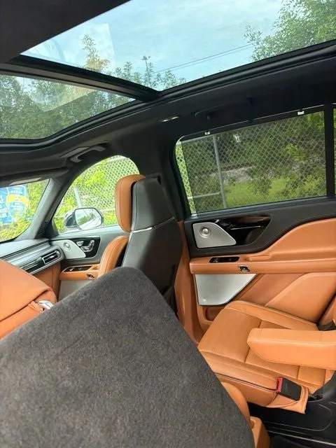 2023 Lincoln Aviator Black Label Premium photo 6
