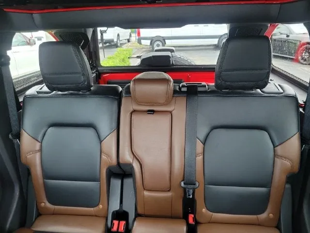 2023 Ford Bronco Outer Banks photo 13