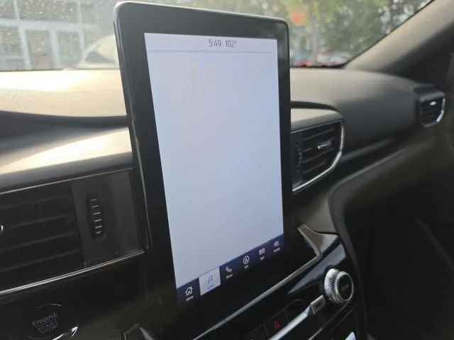 2023 Ford Explorer ST photo 19