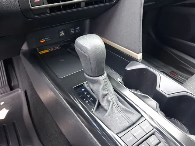 2026 Toyota Camry LE photo 20