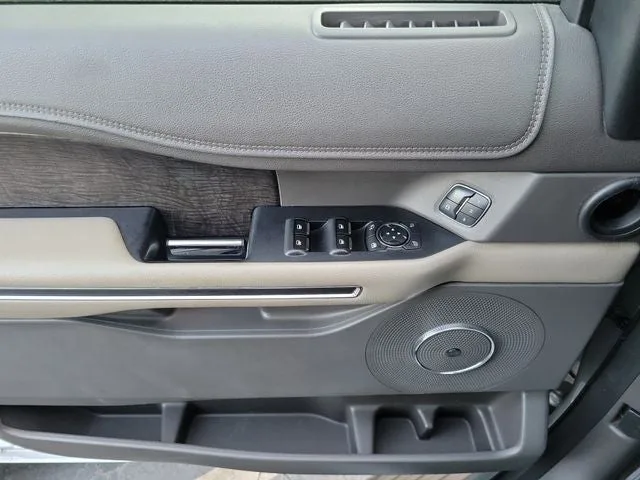 2018 Ford Expedition Limited photo 13