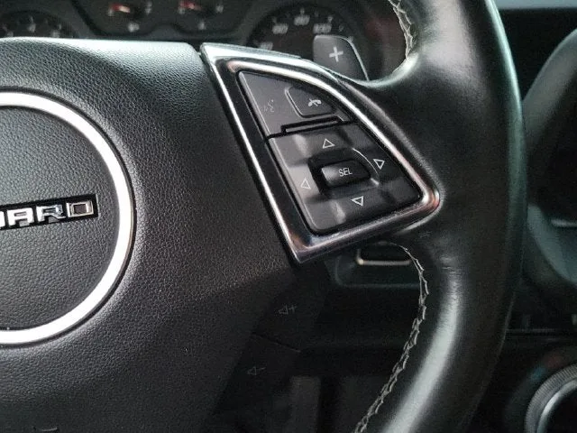 2017 Chevrolet Camaro 1LT photo 22