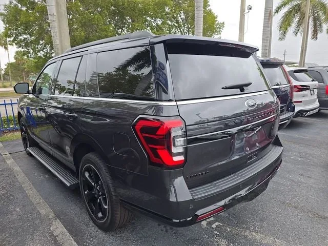 2022 Ford Expedition Limited photo 4