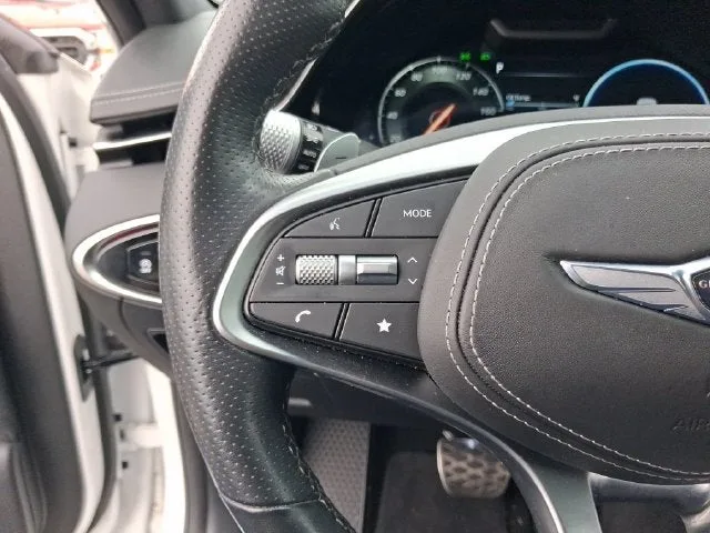 2024 Genesis GV70 2.5T photo 16