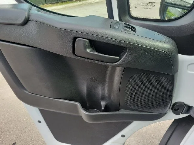 2023 RAM ProMaster 2500 High Roof photo 8