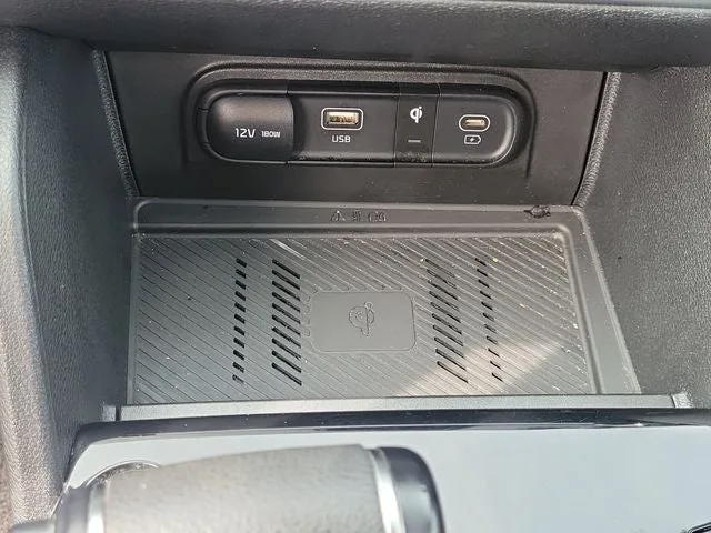 2024 Kia Sportage X-Line photo 24