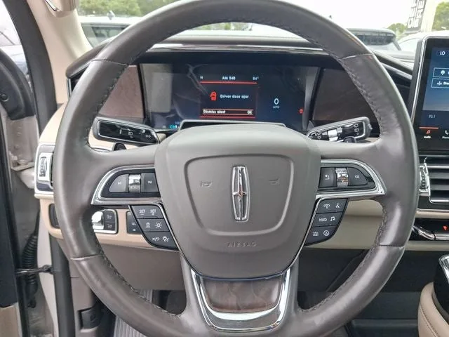 2023 Lincoln Navigator L Reserve photo 14