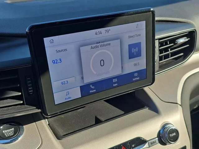 2023 Ford Explorer XLT photo 21