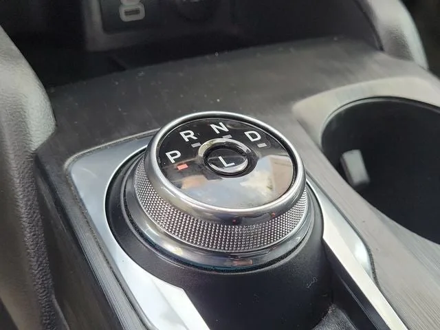 2024 Ford Escape ST-Line photo 28