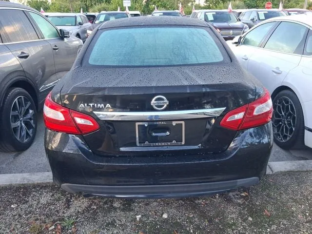 2016 Nissan Altima 2.5 S photo 4