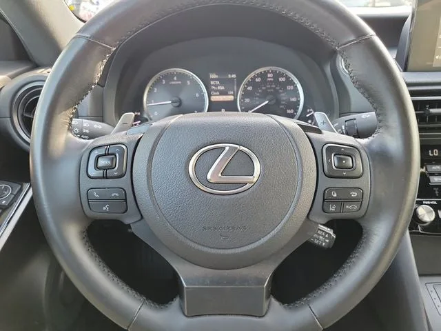 2024 Lexus IS 350 F SPORT Design photo 19