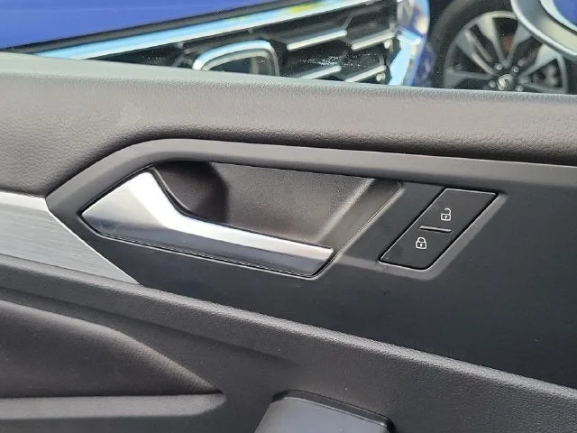 2025 Volkswagen Jetta 1.5T S photo 13