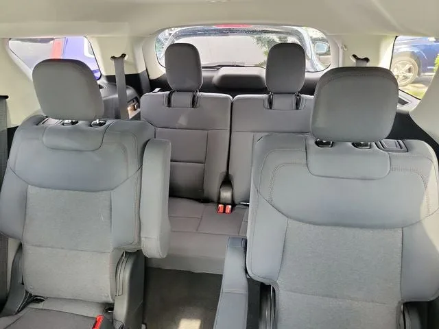 2025 Ford Explorer Active photo 9