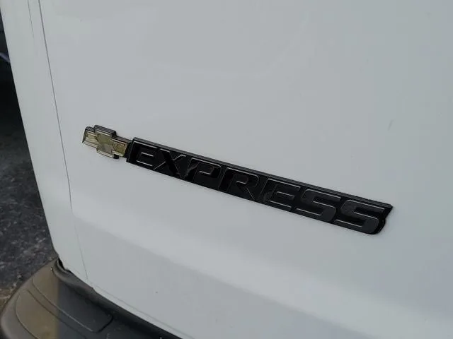 2020 Chevrolet Express 2500 Work Van Cargo photo 5
