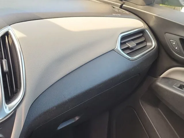 2019 Chevrolet Equinox LS photo 30