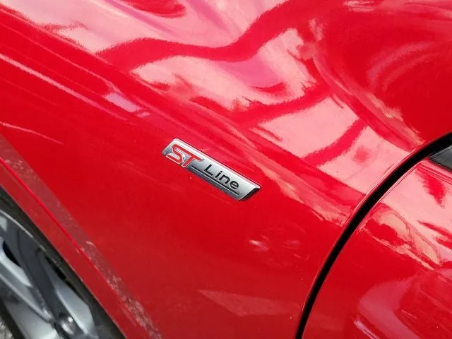 2024 Ford Escape ST-Line photo 6