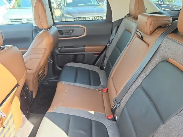 2023 Ford Bronco Sport Outer Banks photo 11