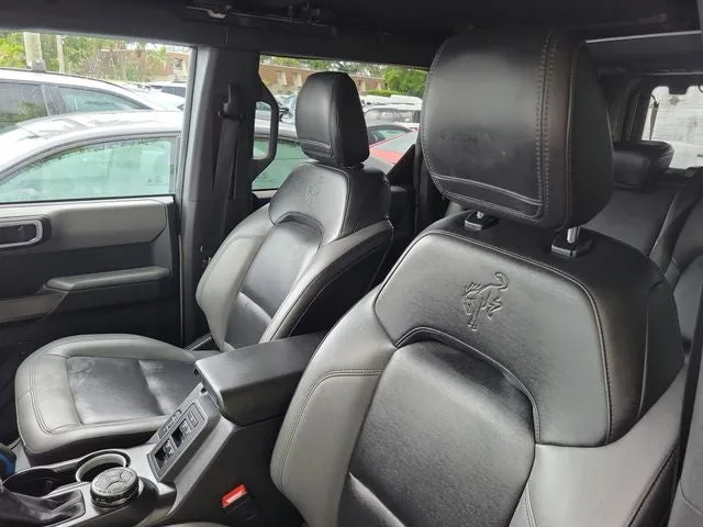 2023 Ford Bronco Black Diamond photo 11