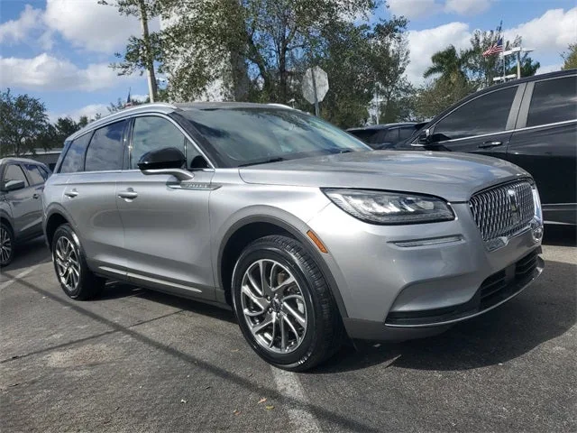 2021 Lincoln Corsair Standard photo 26