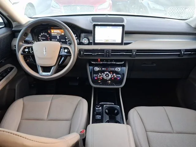2021 Lincoln Corsair Standard photo 7