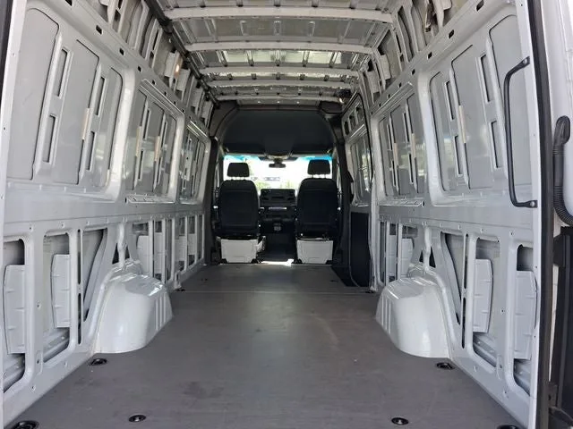 2025 Mercedes-Benz Sprinter 2500 Cargo 170 WB High Roof photo 6