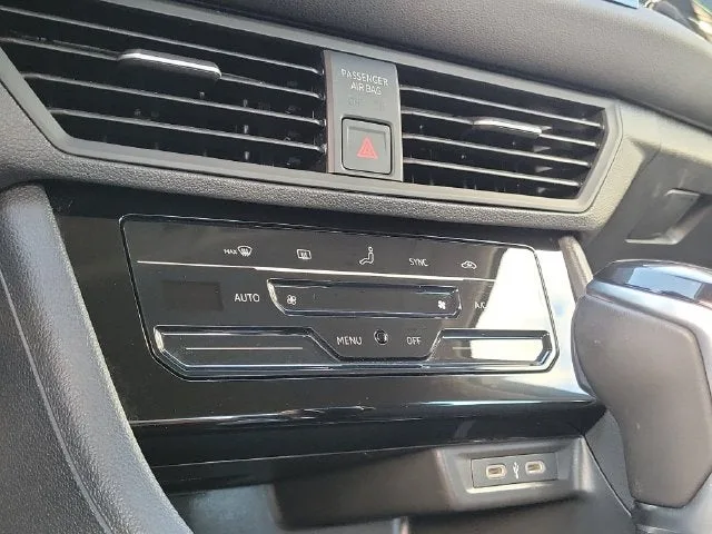 2025 Volkswagen Jetta 1.5T S photo 22