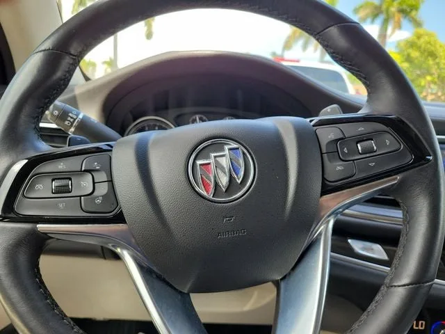 2022 Buick Enclave Essence photo 13