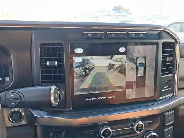 2023 Ford F-450SD King Ranch DRW photo 21