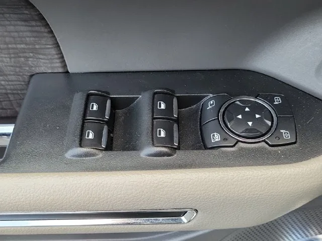 2021 Ford Expedition Limited photo 15