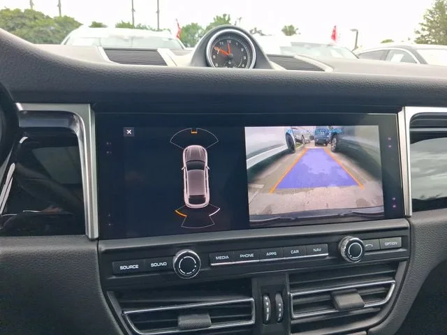 2019 Porsche Macan S photo 22