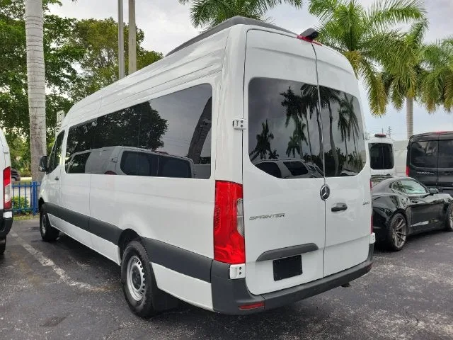 2025 Mercedes-Benz Sprinter 2500 Passenger 170 WB High Roof photo 4