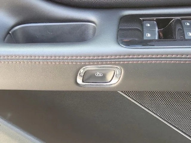 2024 Lincoln Aviator Premiere Premium photo 18