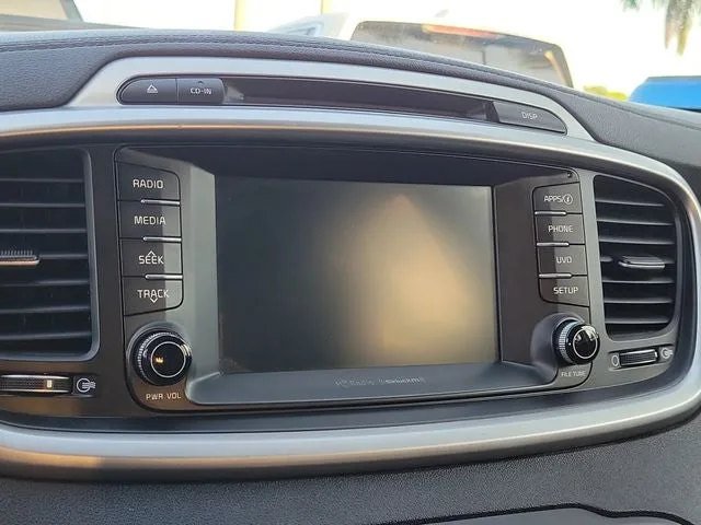 2018 Kia Sorento LX photo 23