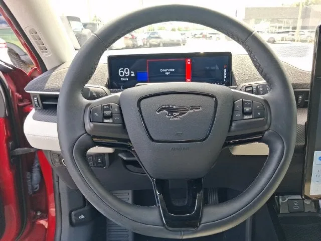 2023 Ford Mustang Mach-E Premium photo 16