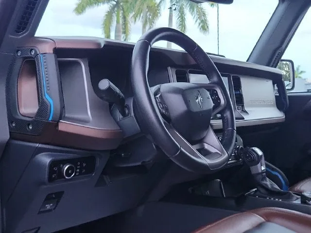 2023 Ford Bronco Outer Banks photo 10