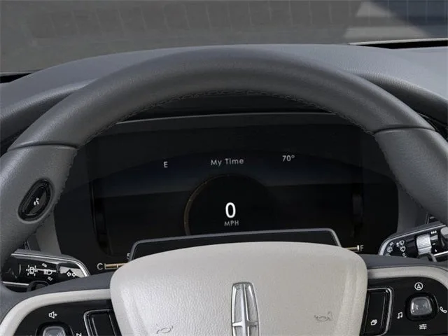 2025 Lincoln Corsair Premiere photo 13