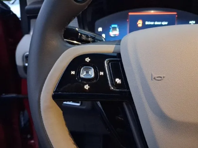 2024 Lincoln Corsair Premiere photo 17