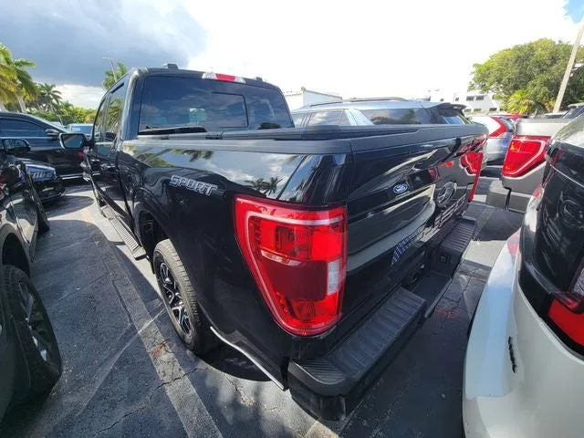 2023 Ford F-150 XLT photo 2