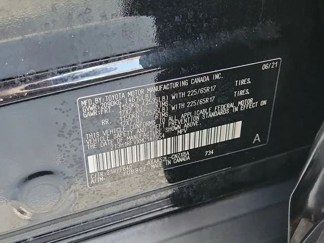 2021 Toyota RAV4 LE photo 31