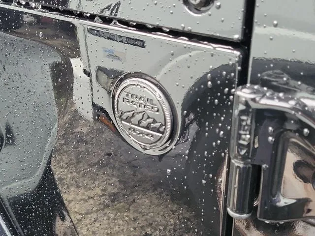 2022 Jeep Wrangler Unlimited Sahara High Altitude photo 8