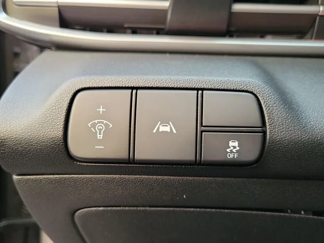 2022 Hyundai Elantra Limited photo 12
