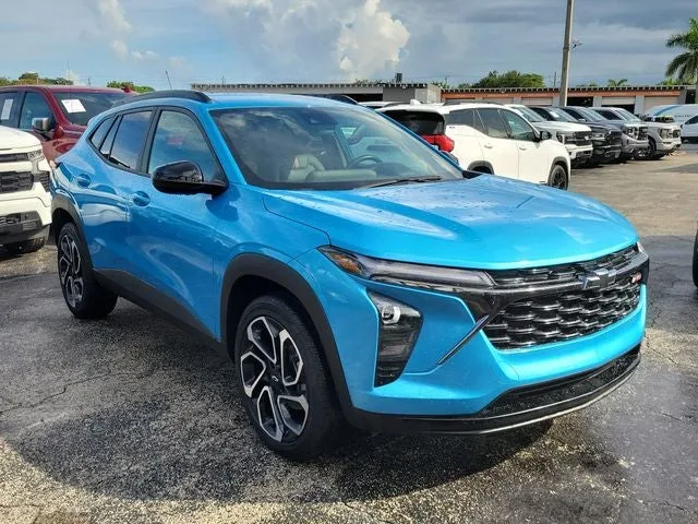 2025 Chevrolet Trax 2RS photo 2
