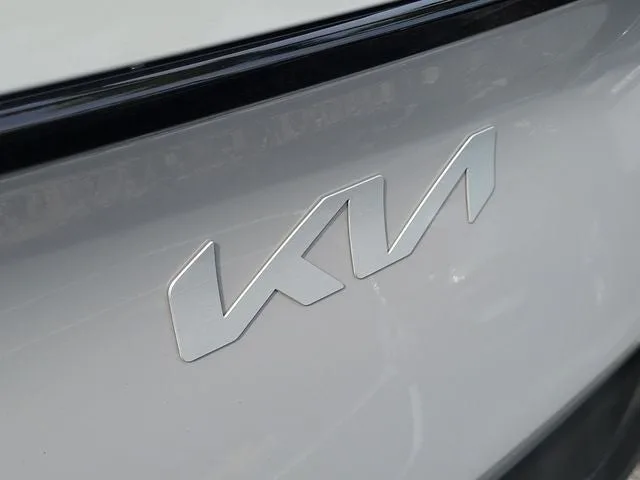 2024 Kia Sportage X-Line photo 6