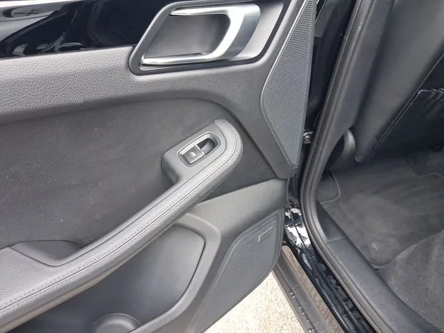 2019 Porsche Macan S photo 10